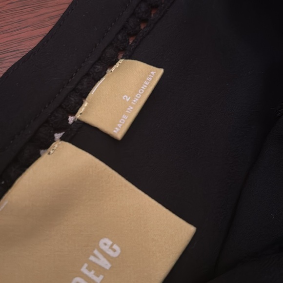 Maeve flutter sleeve blouse. - Picture 6 of 7